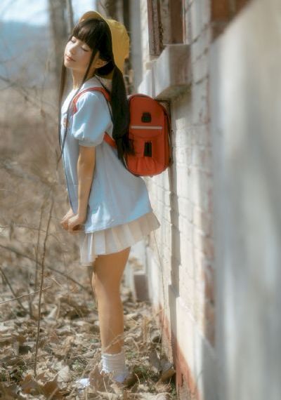 年轻女秘书的目的